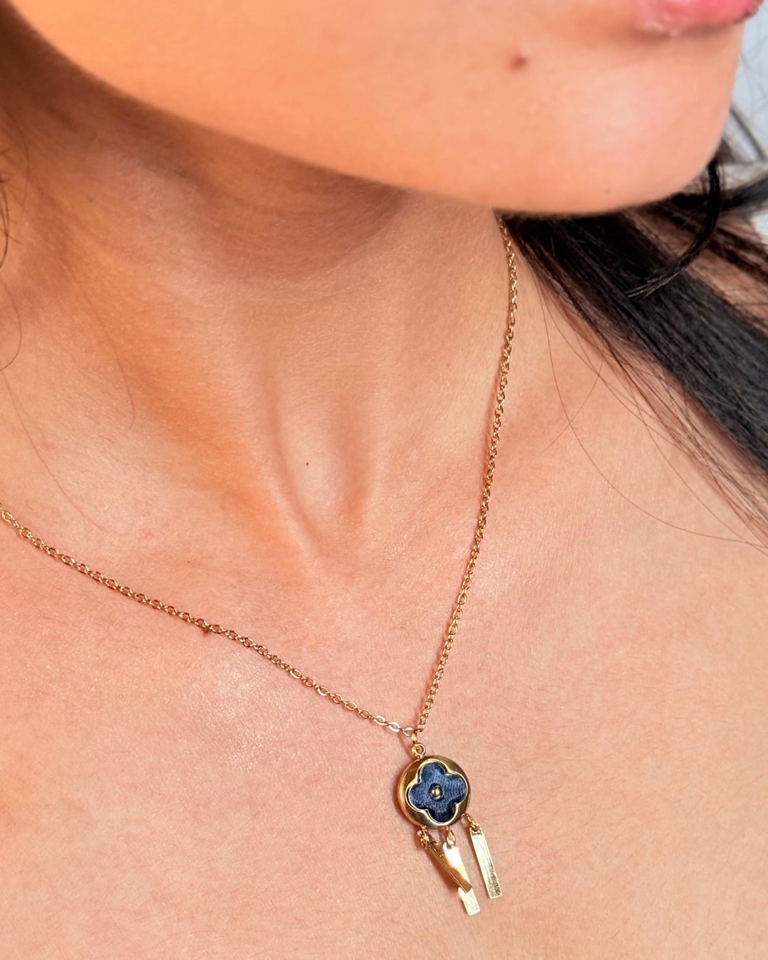 Starchic Floral Drop Pendant Necklace with Dangling Charms ✨