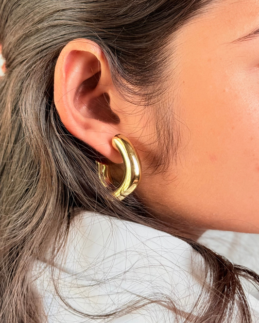 Elegant Gold-Tone Dangle Earrings with Pearl Accent